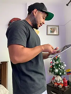 DeimonOficial online show from December 20, 3:30 pm