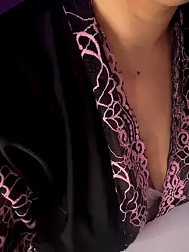 Snapshot of damadanoit3ee chatting on October 16, 11:17 pm damadanoit3ee online show from October 16, 11:17 pm