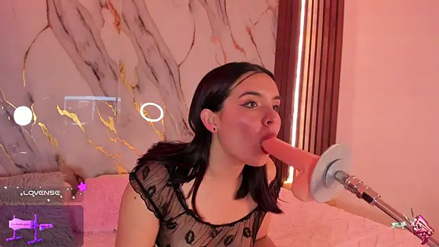 alicecute77 online show from September 30, 2:27 am