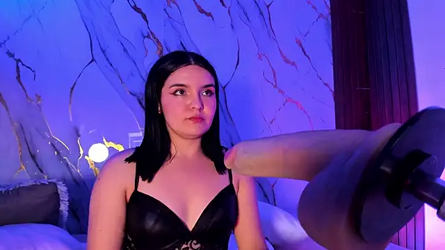 alicecute77 online show from August 1, 2:33 am