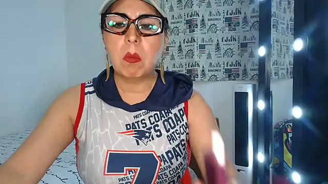 SweetCatheryne online show from July 3, 6:03 pm