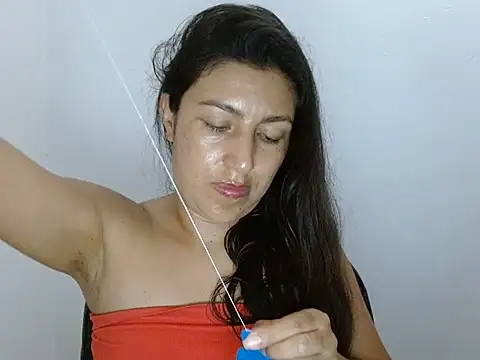 SarahFriendly online show from May 31, 6:09 pm