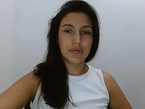 SarahFriendly online show from June 21, 4:37 am