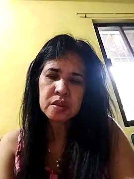 Snapshot of Prettysweetmum chatting on March 18, 12:36 am Prettysweetmum online show from March 18, 12:36 am