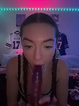 babygingerboo online show from August 1, 9:25 pm