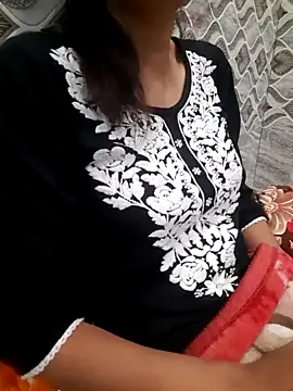 Aarti-kumri online show from November 10, 4:17 pm