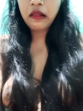 SugarWithSpice online show from April 7, 8:15 am