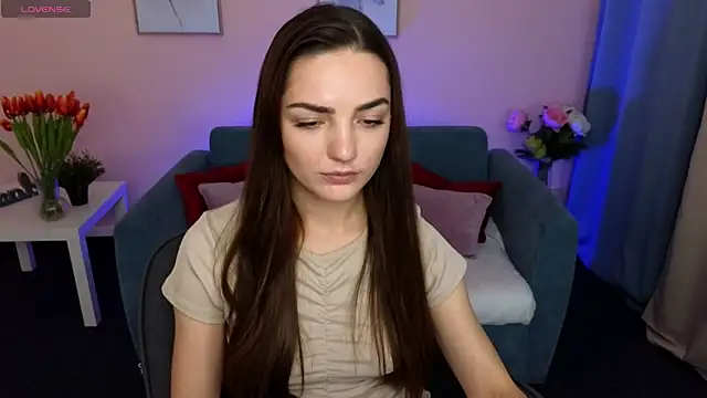 MyEllaLuvs online show from September 13, 8:30 pm
