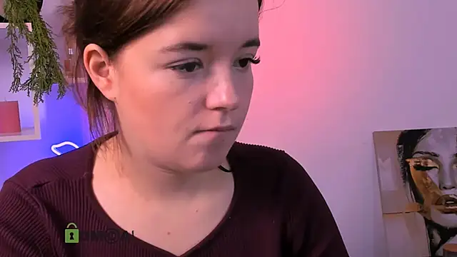 Snapshot of nika-still chatting on October 18, 10:38 am nika-still online show from October 18, 10:38 am
