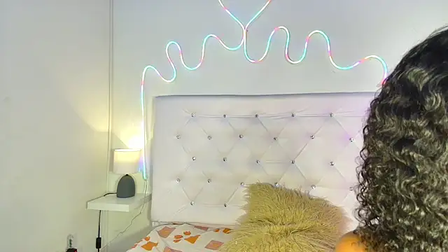 tatixxxvega online show from September 23, 1:25 pm