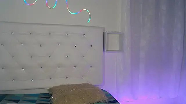 tatixxxvega online show from October 11, 1:31 pm