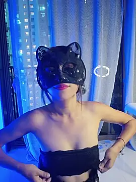 Snapshot of SinfulTemptation chatting on April 25, 1:41 pm SinfulTemptation online show from April 25, 1:41 pm