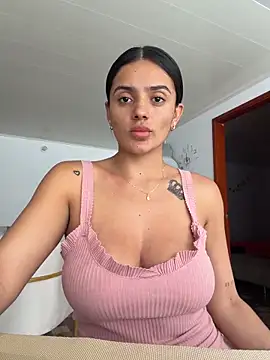 Snapshot of AnaaFaith_ chatting on February 26, 7:35 pm AnaaFaith online show from February 26, 7:35 pm