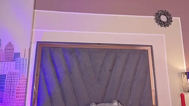 Snapshot of VelvetFox_ chatting on July 15, 7:08 pm VelvetFox online show from July 15, 7:08 pm