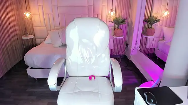 DulceGreem online show from October 20, 11:54 am