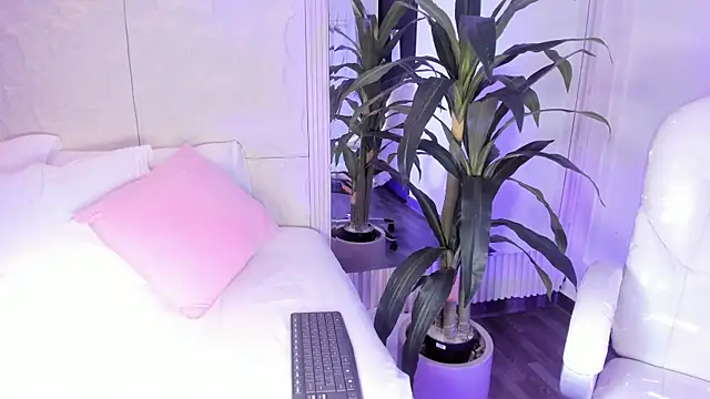 DulceGreem online show from January 15, 8:01 pm