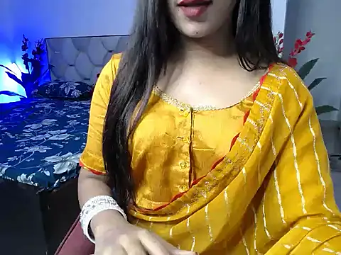 Little queenn online show from September 20, 5:58 pm