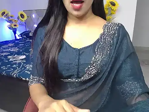 Little queenn online show from September 24, 5:38 pm