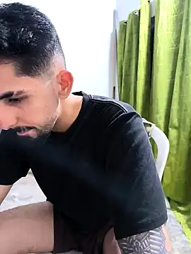 giannis090 online show from September 30, 4:17 am