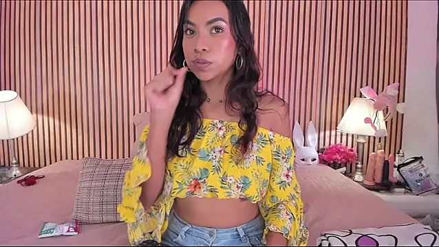 keeyla stone online show from November 9, 11:03 pm