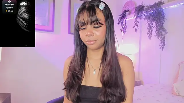 theLayla DH online show from September 17, 7:48 pm