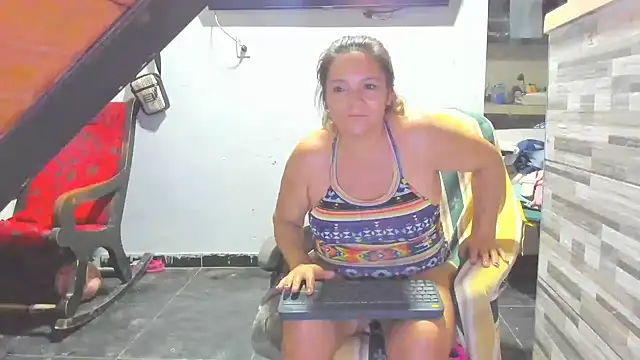 Snapshot of rubi_49 chatting on May 7, 4:18 am rubi 49 online show from May 7, 4:18 am