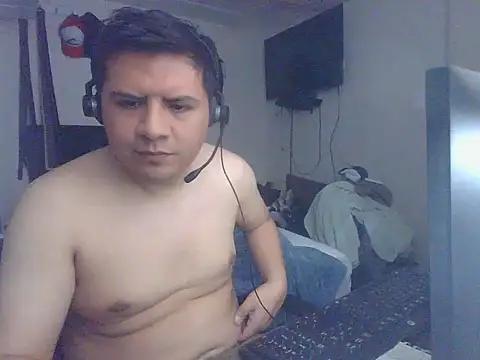 Snapshot of Xxxristiano chatting on February 15, 2:47 pm Xxxristiano online show from February 15, 2:47 pm
