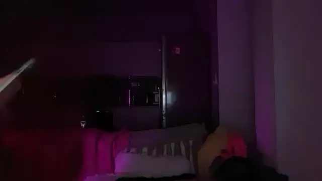 Lunahadidd online show from June 26, 10:47 pm
