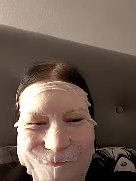 DragonFoxie online show from October 11, 2:37 pm