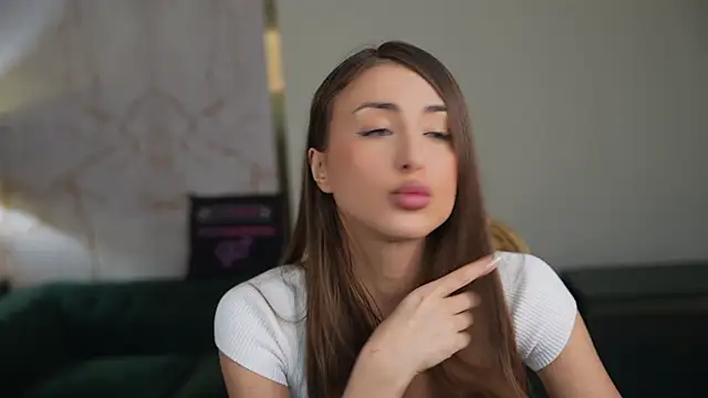 Luna secretgirl online show from March 6, 9:28 am