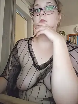 LioEstxh online show from June 25, 7:07 pm