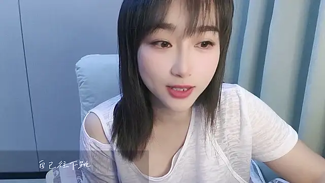 Snapshot of Honeysexy-1 chatting on October 14, 3:57 pm Honeysexy-1 online show from October 14, 3:57 pm