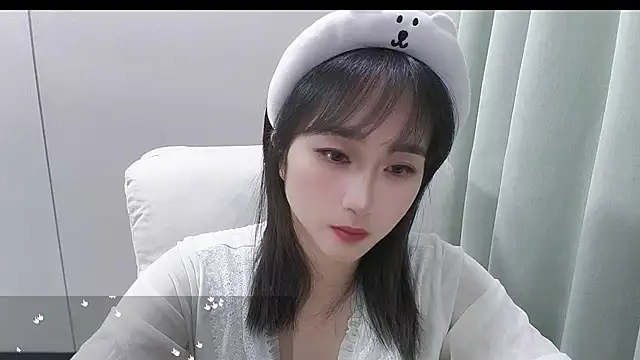 Snapshot of Honeysexy-1 chatting on October 21, 1:45 pm Honeysexy-1 online show from October 21, 1:45 pm