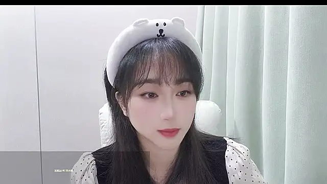 Snapshot of Honeysexy-1 chatting on October 24, 1:29 pm Honeysexy-1 online show from October 24, 1:29 pm