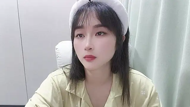 Snapshot of Honeysexy-1 chatting on October 28, 11:47 am Honeysexy-1 online show from October 28, 11:47 am