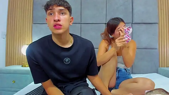 ChanellandMax online show from November 14, 1:10 pm