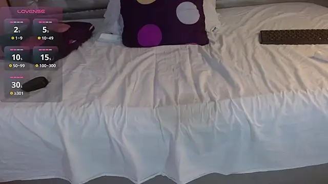 angiellam online show from October 4, 6:50 pm