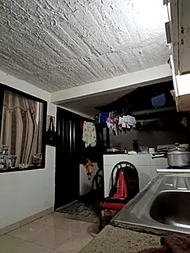 Snapshot of Morenaza6420 chatting on October 14, 4:46 am Morenaza6420 online show from October 14, 4:46 am