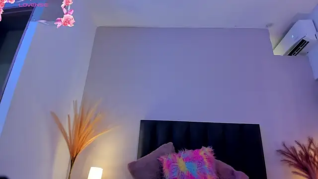 Snapshot of KendraChavez_ chatting on September 29, 9:41 pm KendraChavez online show from September 29, 9:41 pm