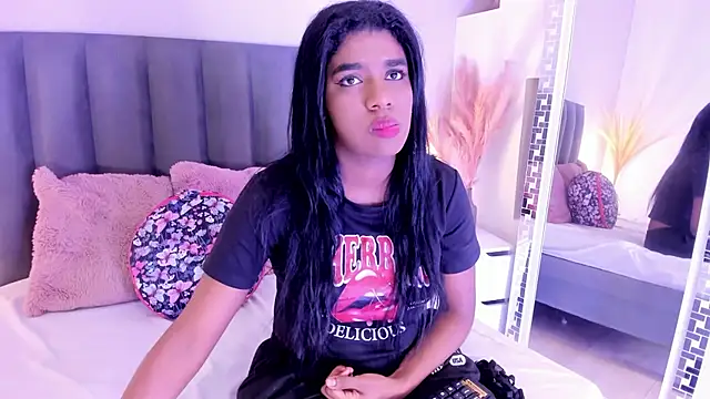 Snapshot of KendraChavez_ chatting on November 17, 10:37 pm KendraChavez online show from November 17, 10:37 pm