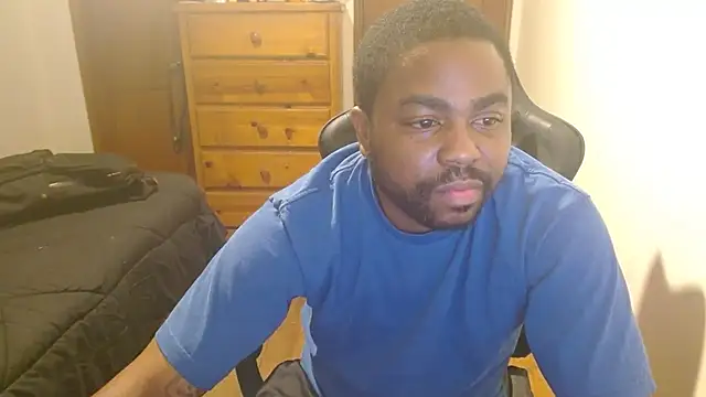 Snapshot of Breadwinnah chatting on October 26, 6:52 am Breadwinnah online show from October 26, 6:52 am