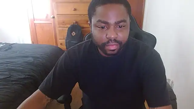 Snapshot of Breadwinnah chatting on October 30, 7:36 pm Breadwinnah online show from October 30, 7:36 pm