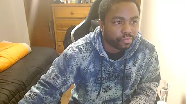 Snapshot of Breadwinnah chatting on November 20, 1:39 am Breadwinnah online show from November 20, 1:39 am