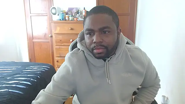 Snapshot of Breadwinnah chatting on December 2, 6:58 pm Breadwinnah online show from December 2, 6:58 pm