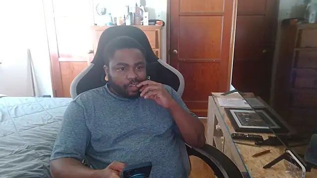 Breadwinnah online show from June 20, 10:34 pm