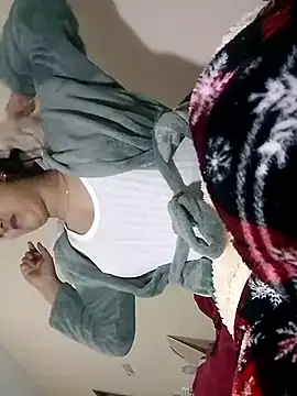 Snapshot of lindasexy-Hot chatting on March 7, 11:35 pm lindasexy-Hot online show from March 7, 11:35 pm