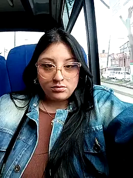 megan fox5 online show from October 17, 3:03 pm