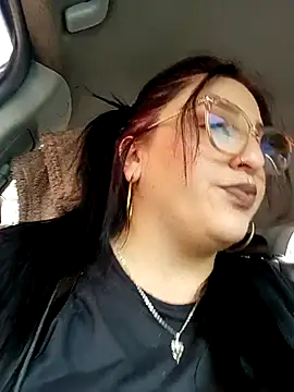 megan fox5 online show from October 28, 3:14 pm