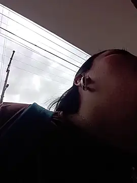 megan fox5 online show from November 26, 3:02 pm