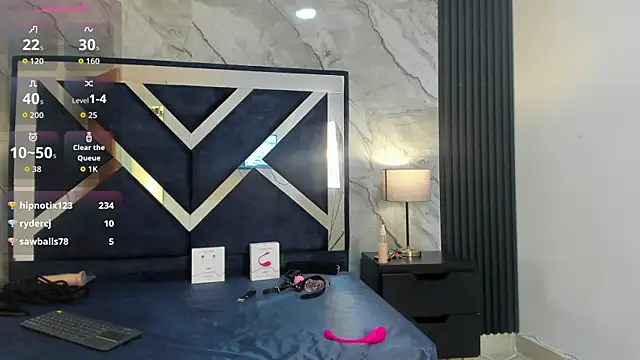 VioletRose as online show from October 10, 7:18 am